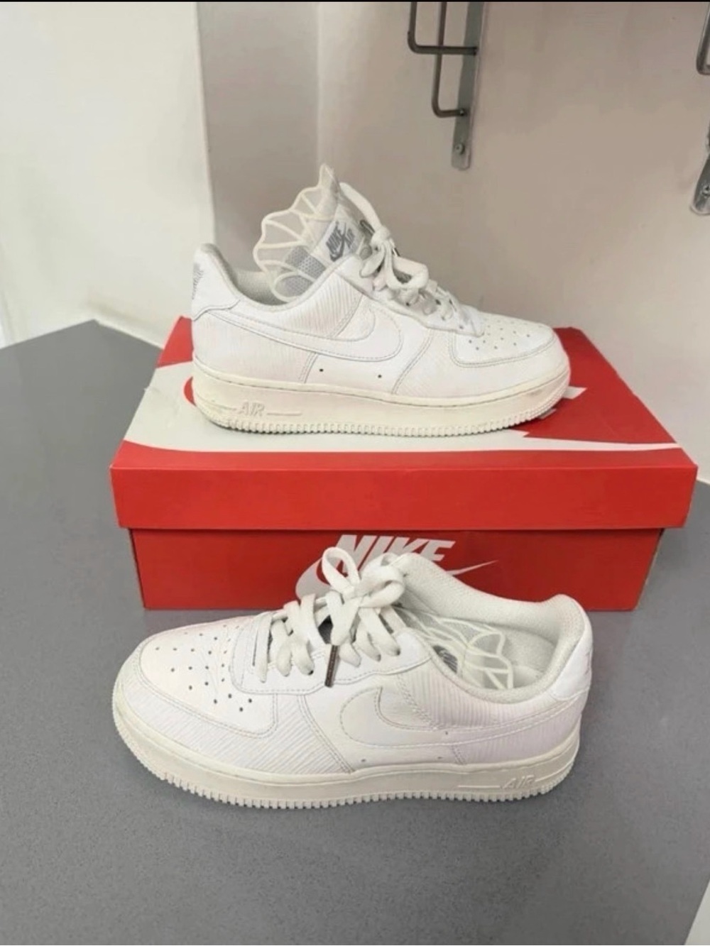 Nike White Air Force 1 Low Top Sneakers “Goddess of Victory “ size 7.5 like new